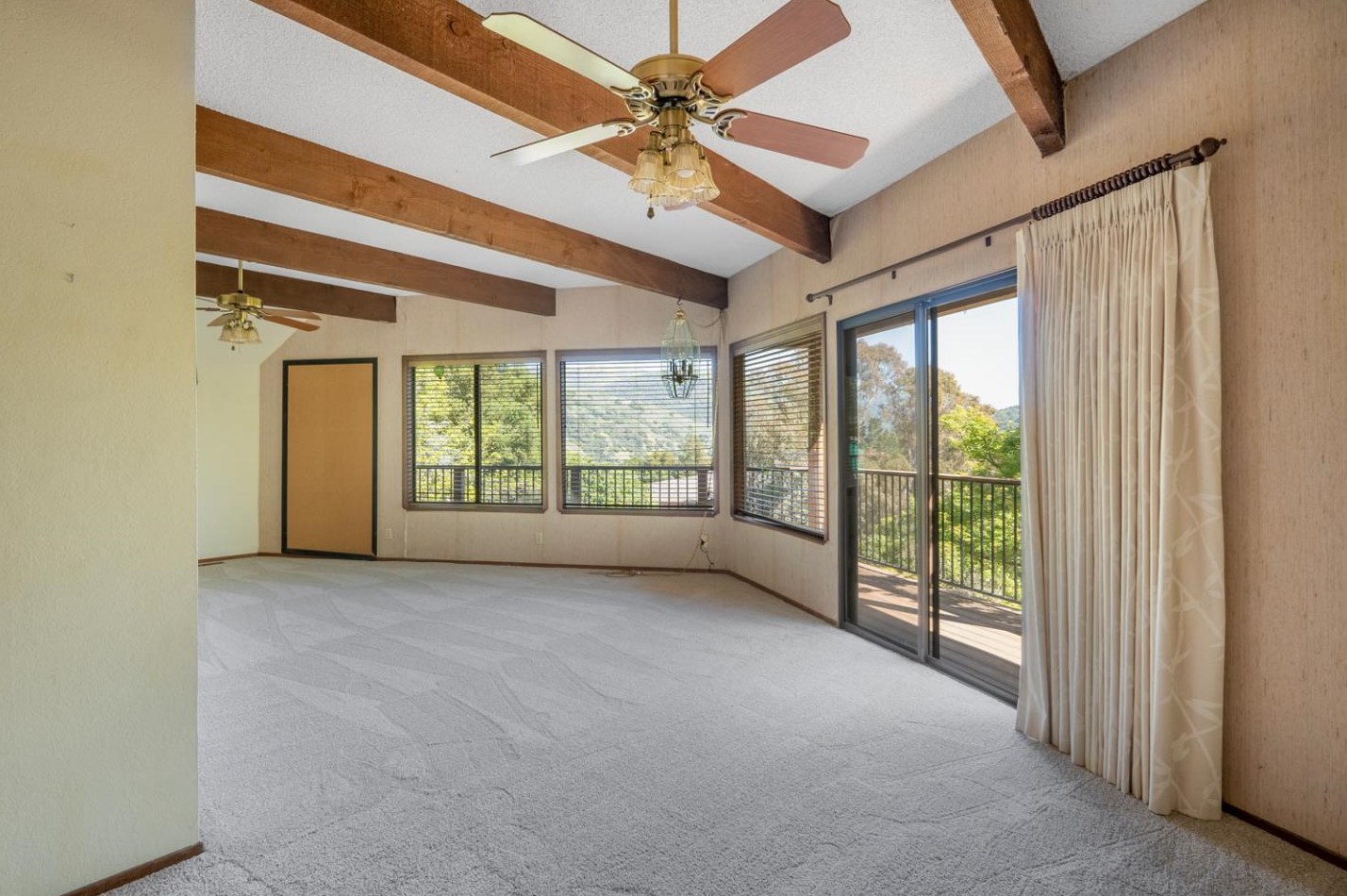 16955 Oakridge Ln, Morgan Hill CA  95037-6819 exterior
