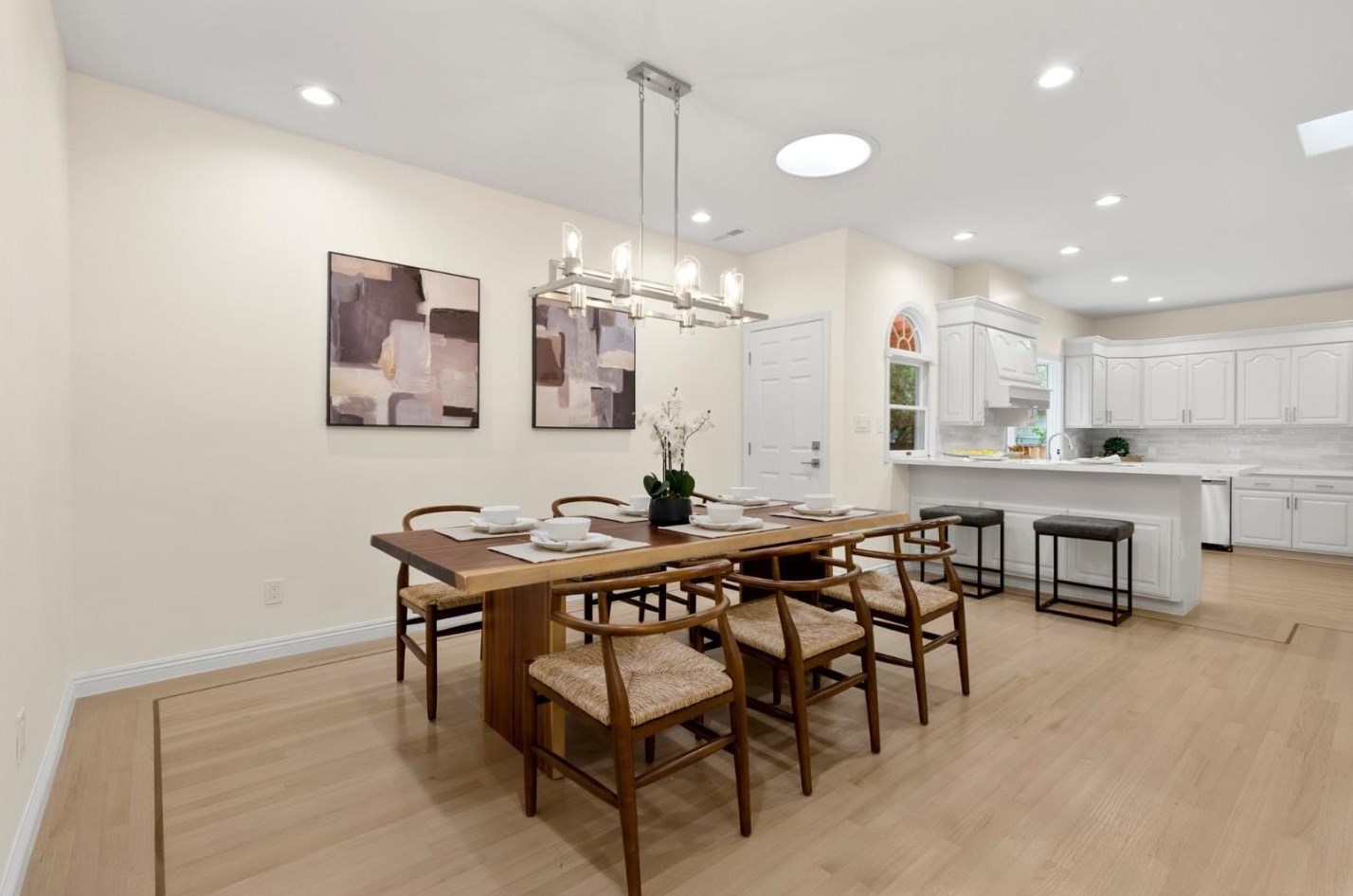 20259 Herriman Ave, Saratoga CA  95070-4905 exterior