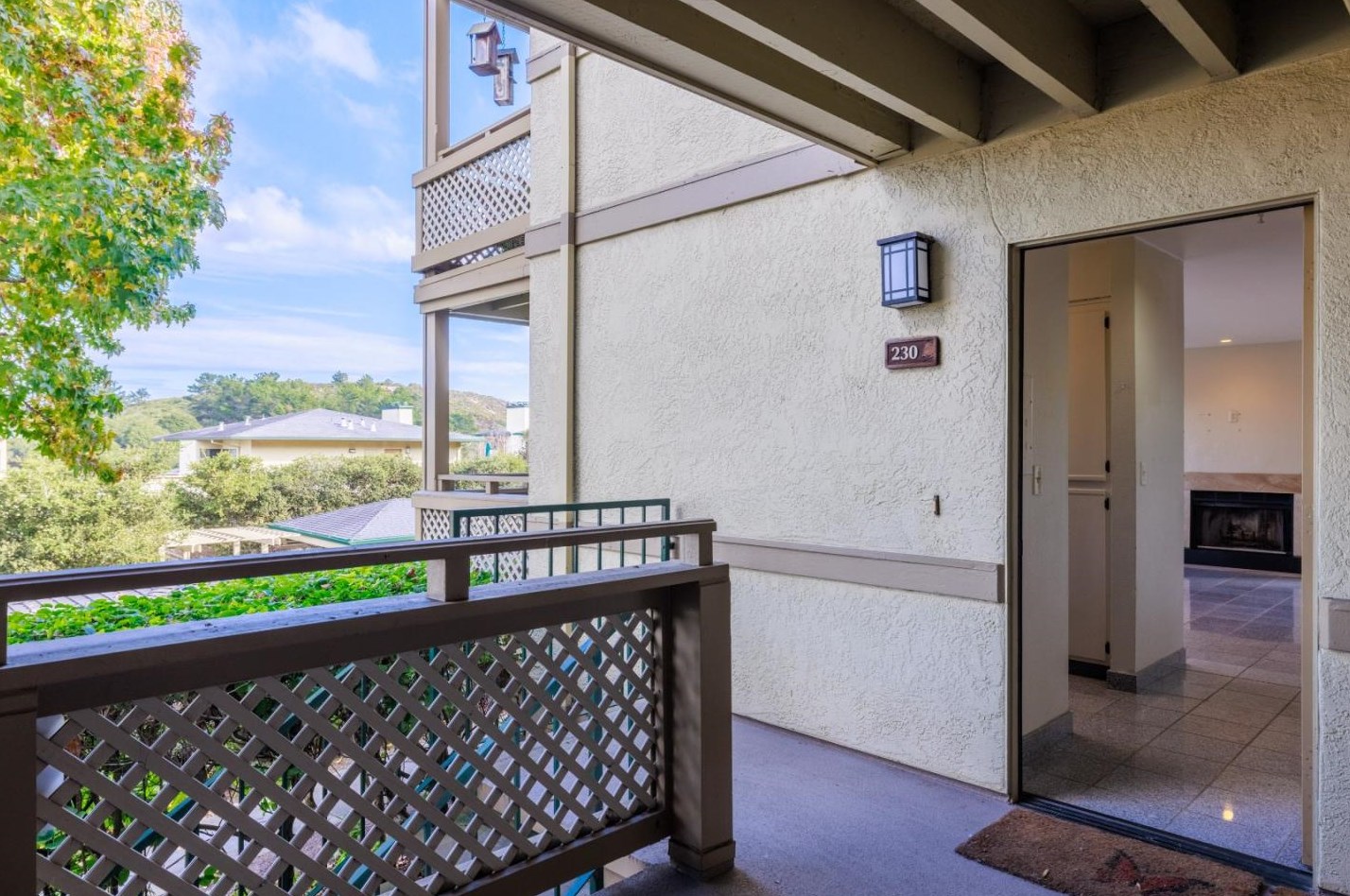 230 Pheasant Rdg Rd, Monterey CA  93940-5763 exterior