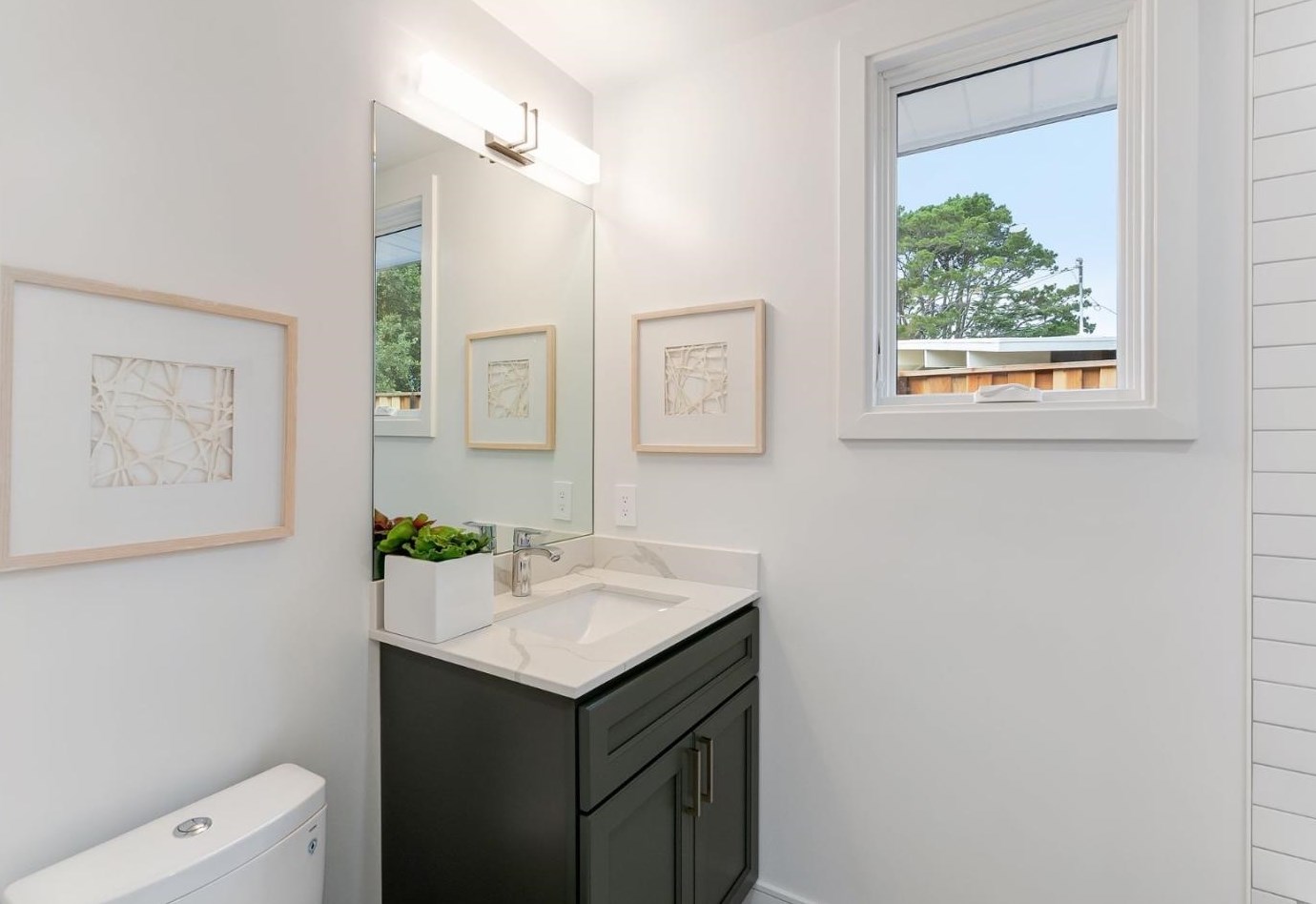 10 Woodcreek Ct, San Mateo CA  94402-4023 exterior