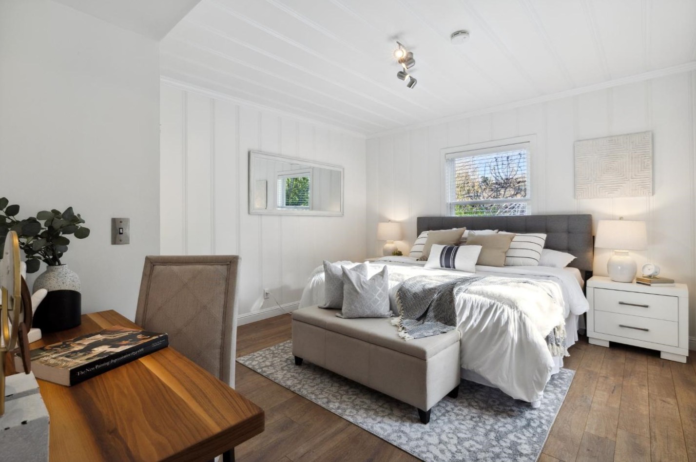 548 7th Ave, Menlo Park CA  94025-1847 exterior