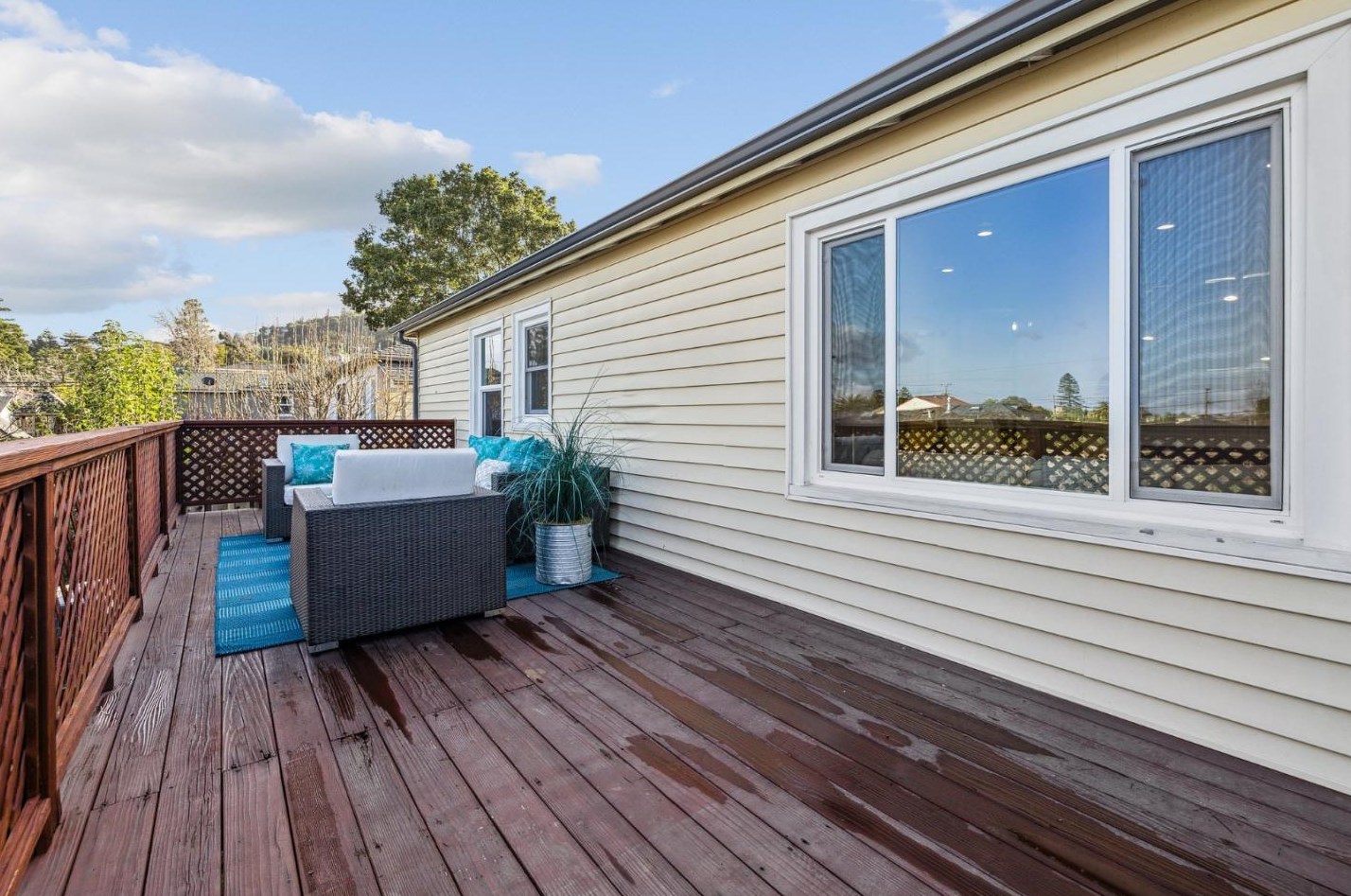 3821 Edison St, San Mateo CA  94403-4541 exterior