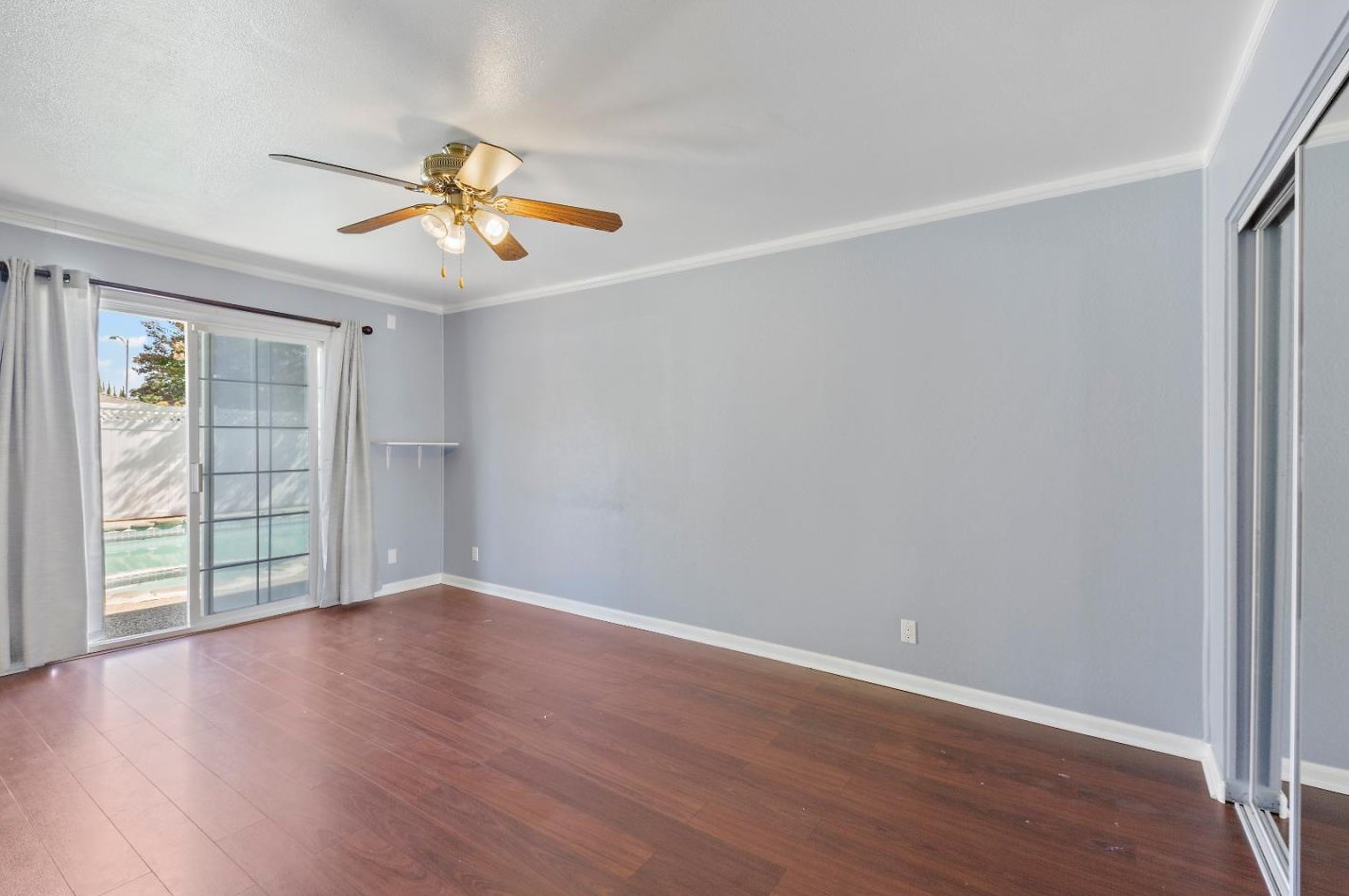 7180 Orchard Dr, Gilroy CA  95020-6307 exterior