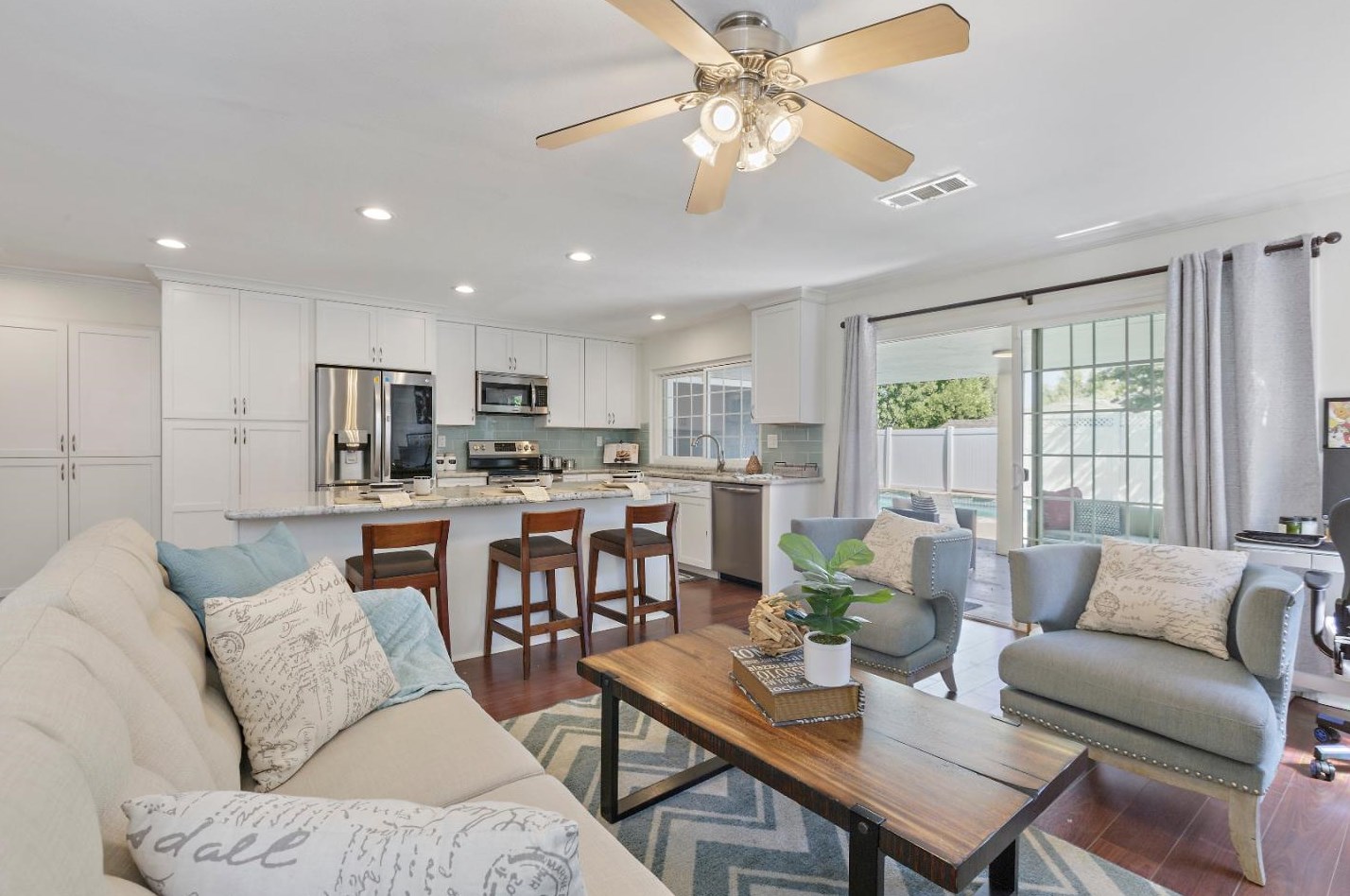 7180 Orchard Dr, Gilroy CA  95020-6307 exterior