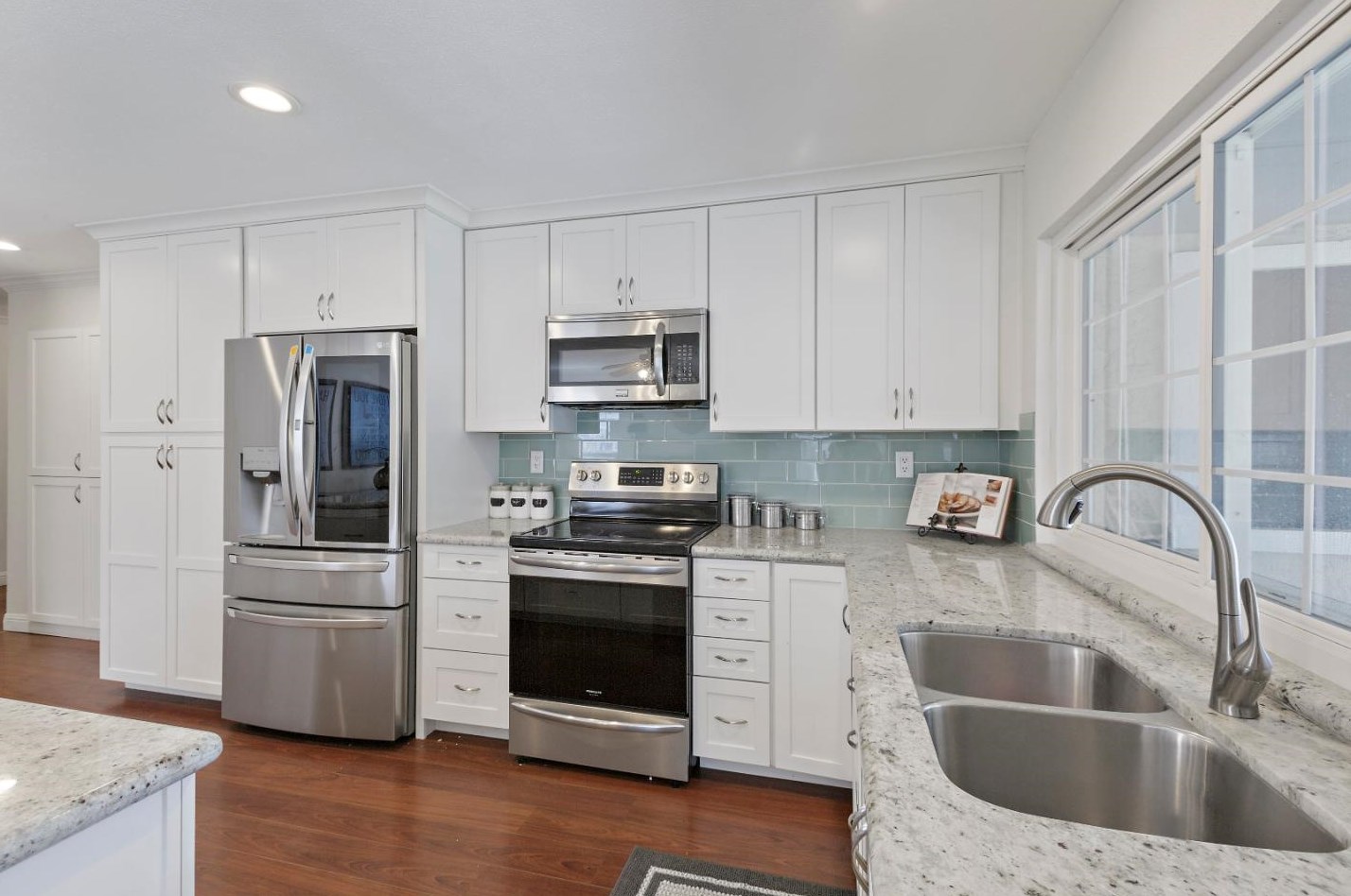 7180 Orchard Dr, Gilroy CA  95020-6307 exterior