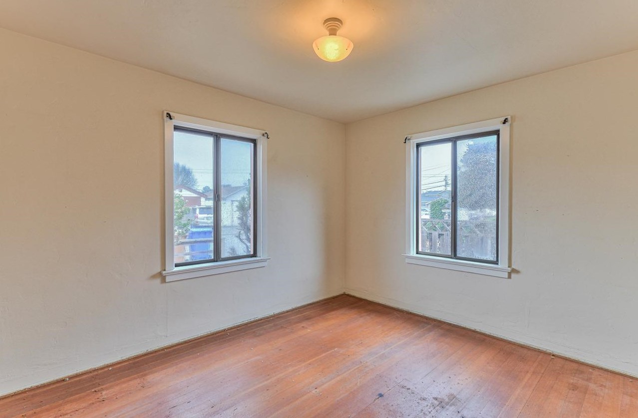 255 Oxner St, Monterey CA  93940-3707 exterior