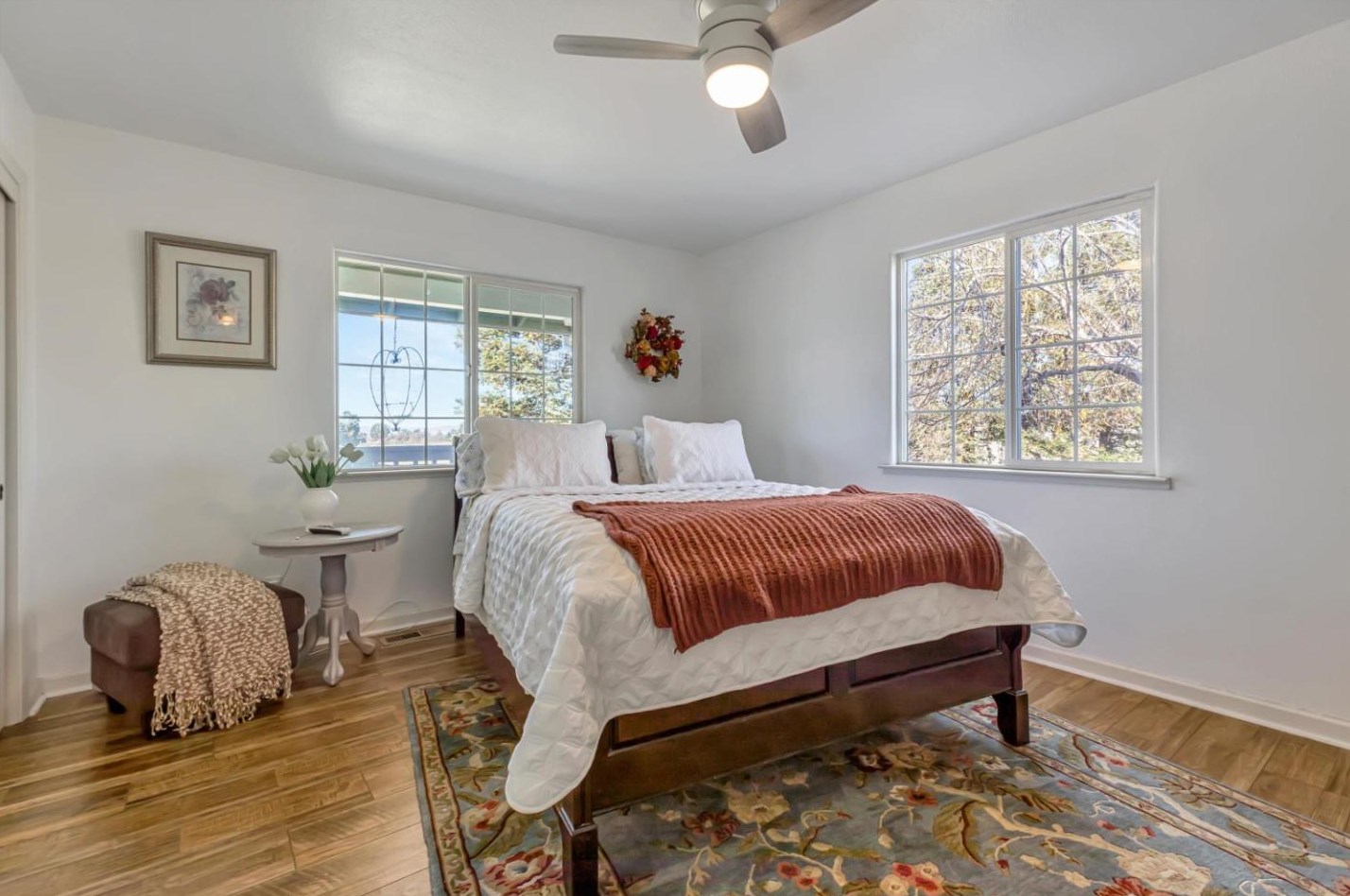 233 Menzel Rd, Hollister CA  95023-9745 exterior