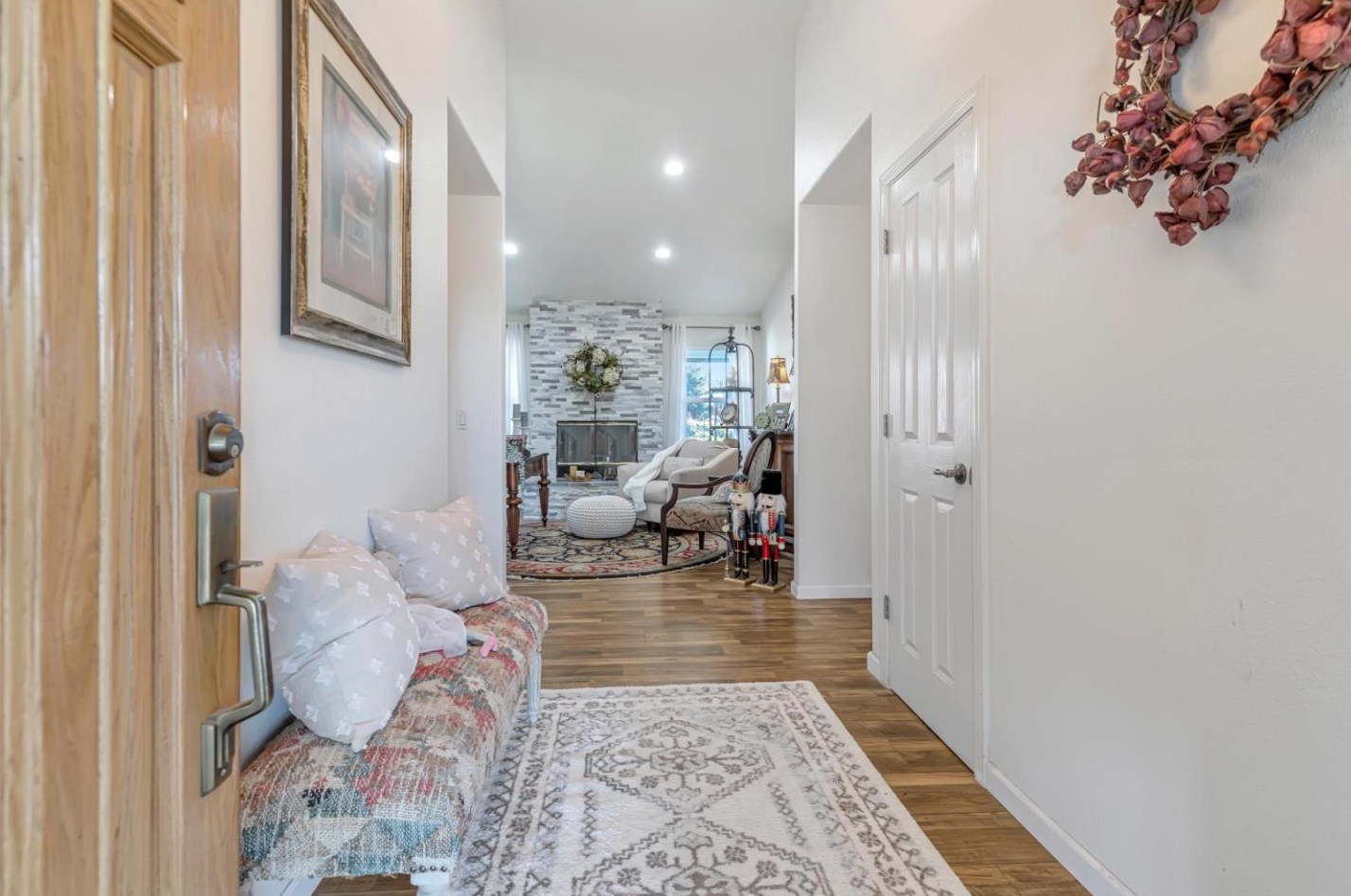 233 Menzel Rd, Hollister CA  95023-9745 exterior