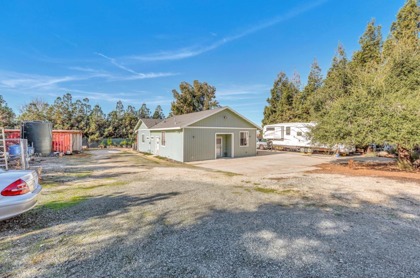 233 Menzel Rd, Hollister CA  95023-9745 exterior