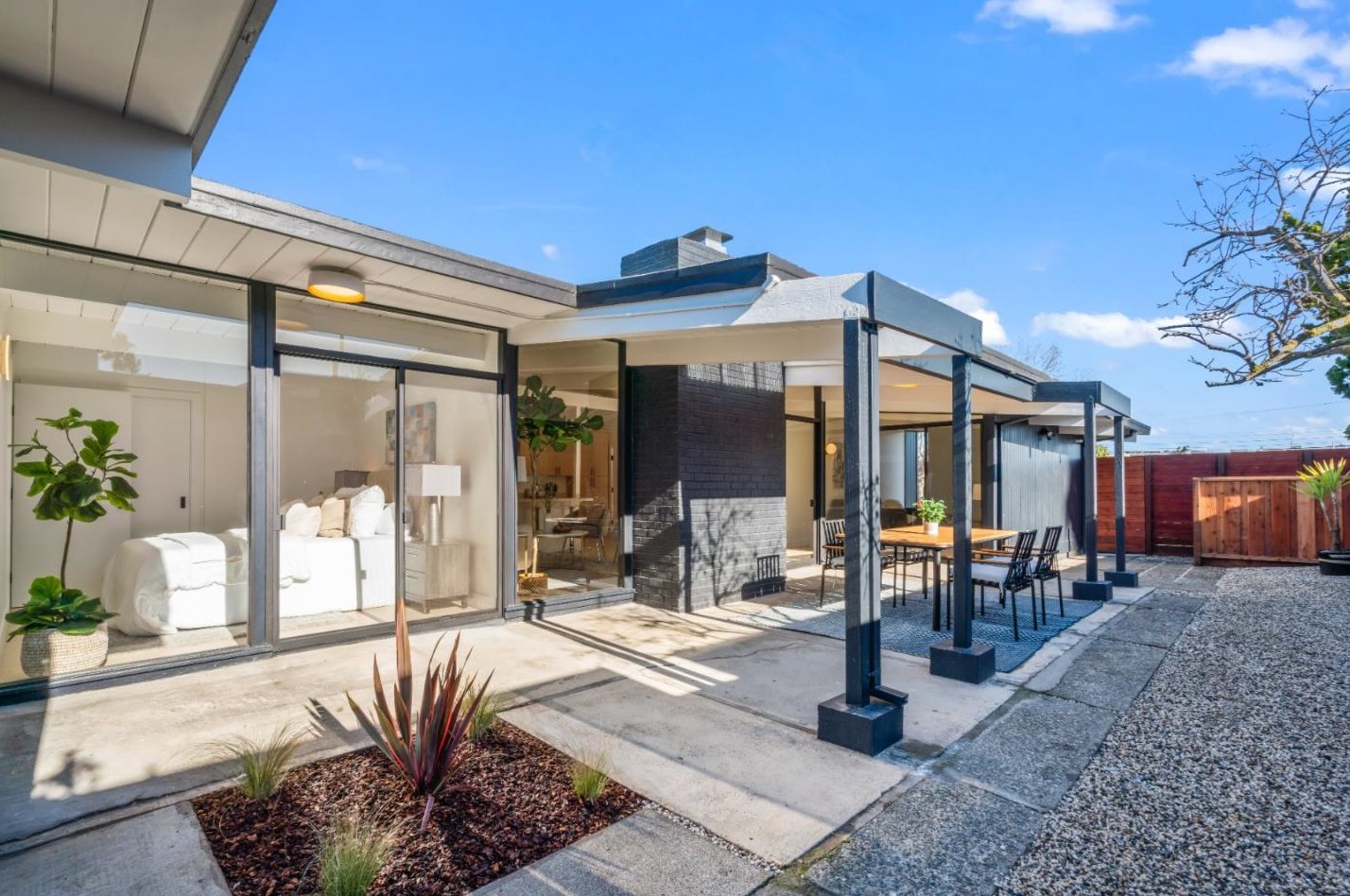 1714 Celeste Dr, San Mateo CA  94402-2604 exterior