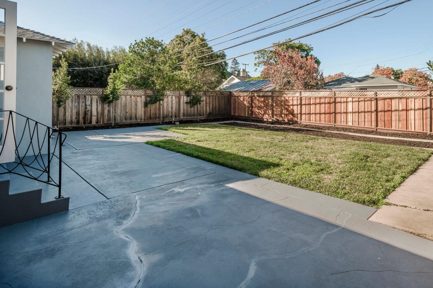 125 Otay Ave, San Mateo CA  94403-2839 exterior