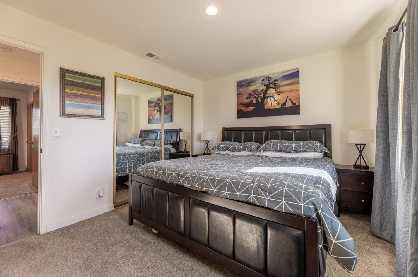 18704 Cleveland Ave, Salinas CA  93906-1833 exterior