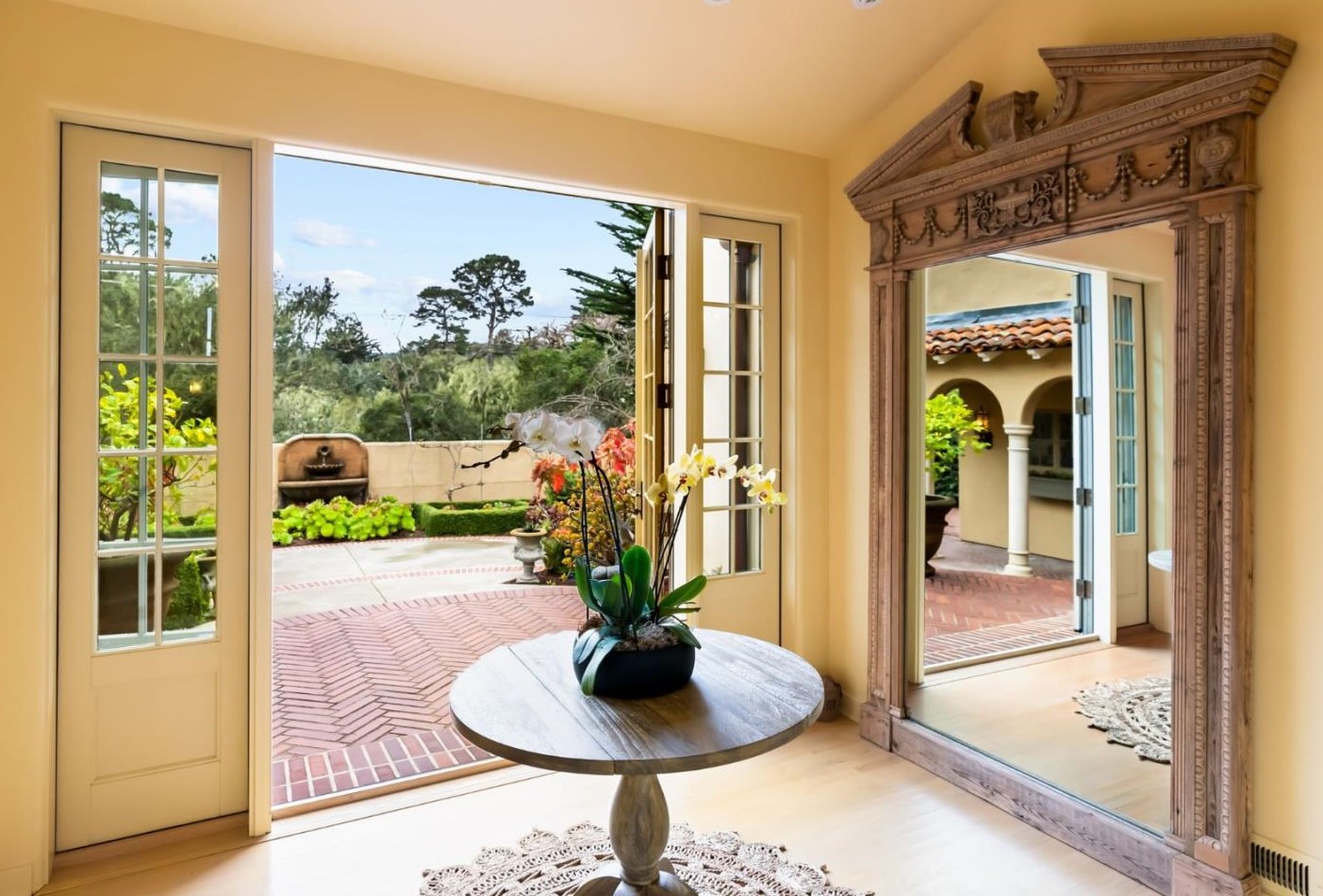 903 Jefferson St, Monterey CA  93940-2134 exterior
