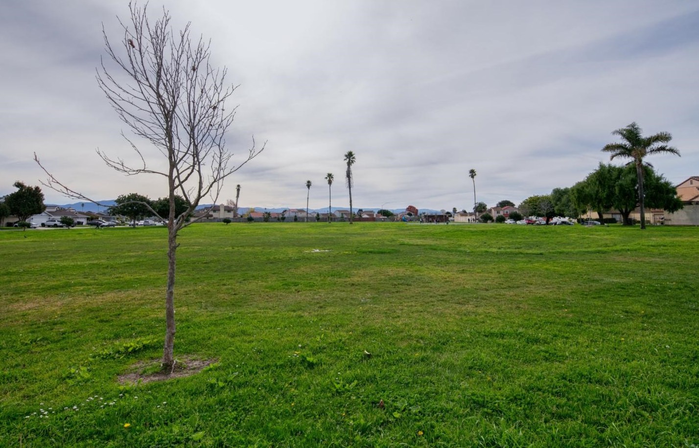 1871 Cherokee Dr, Salinas CA  93906-2386 exterior