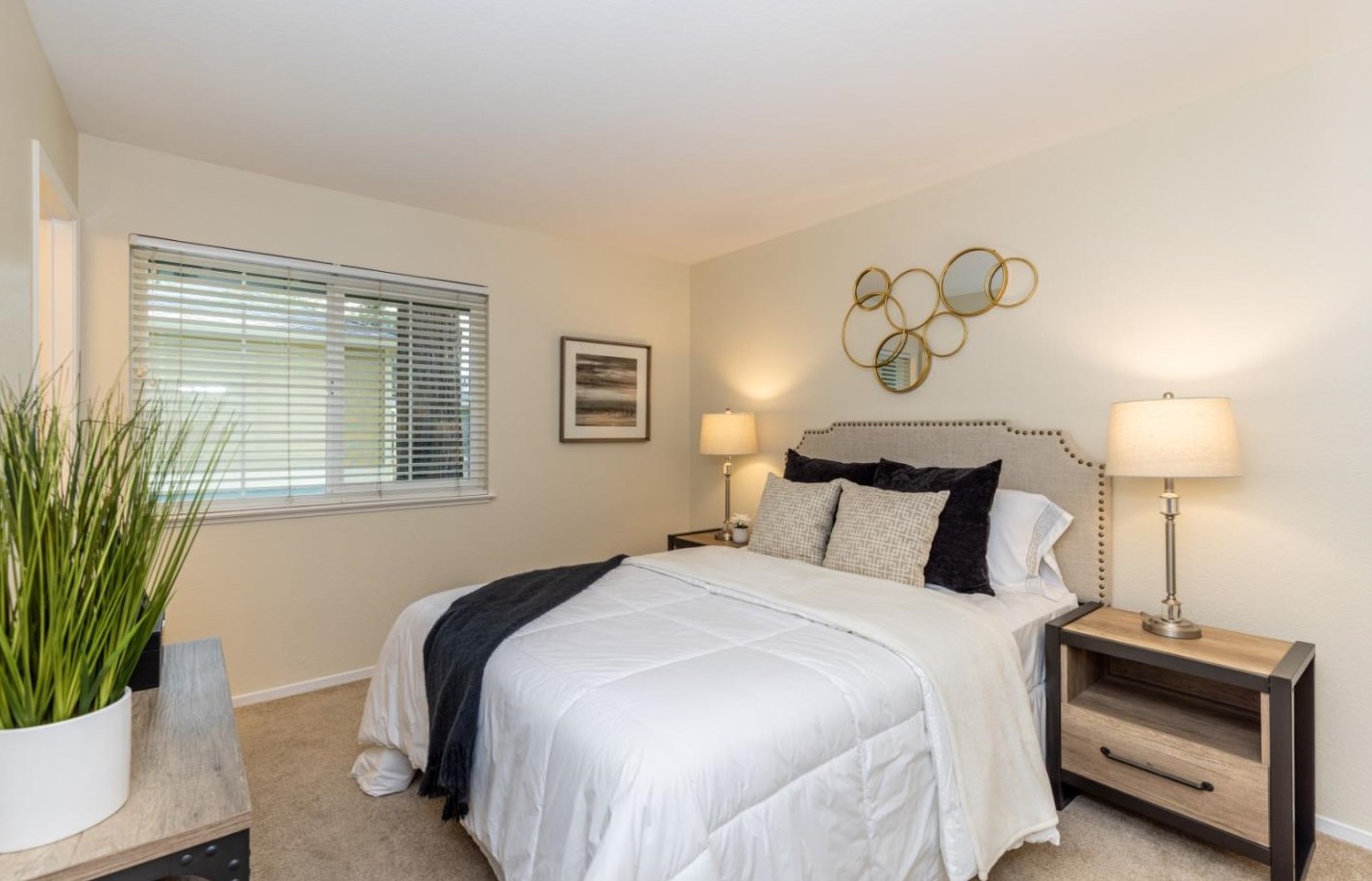 2713 Somerset Park Cir, San Jose CA  95132-2274 exterior