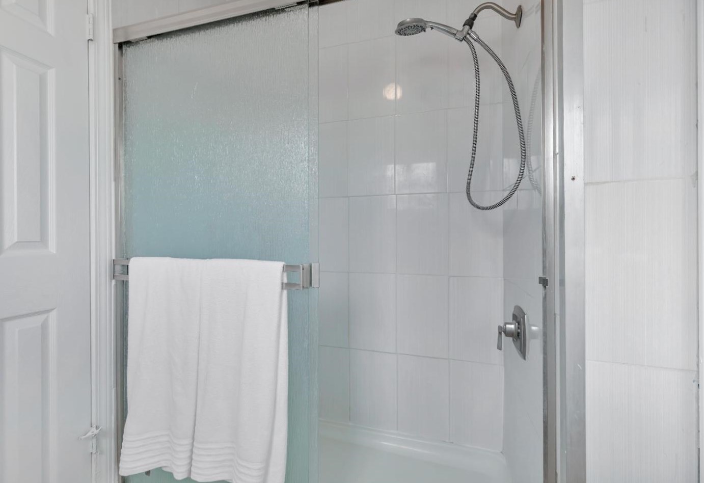 1023 Victoria St, Hollister CA  95023-4847 exterior