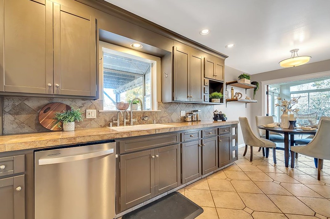 1214 Greenbriar Ave, San Jose CA  95128-4011 exterior
