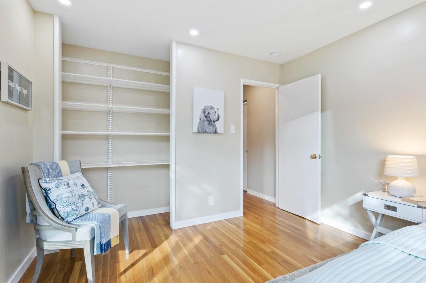 1200 Grant Rd, Los Altos CA  94024-5549 exterior