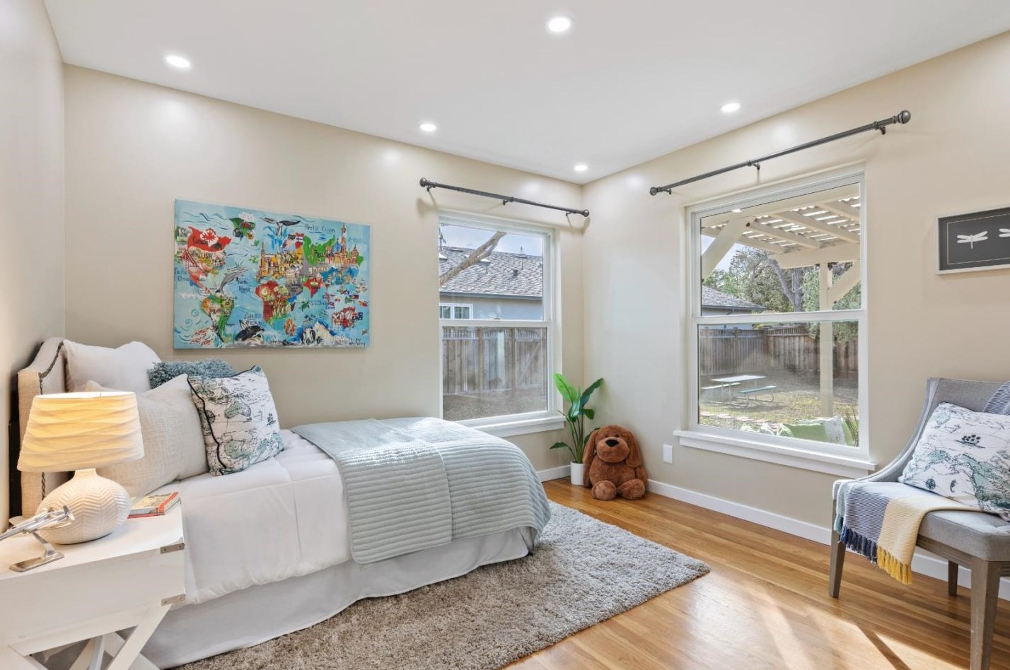 1200 Grant Rd, Los Altos CA  94024-5549 exterior