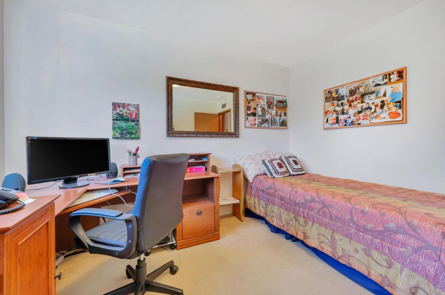 1781 Santa Cruz Ave, Menlo Park CA 94025-6136 exterior