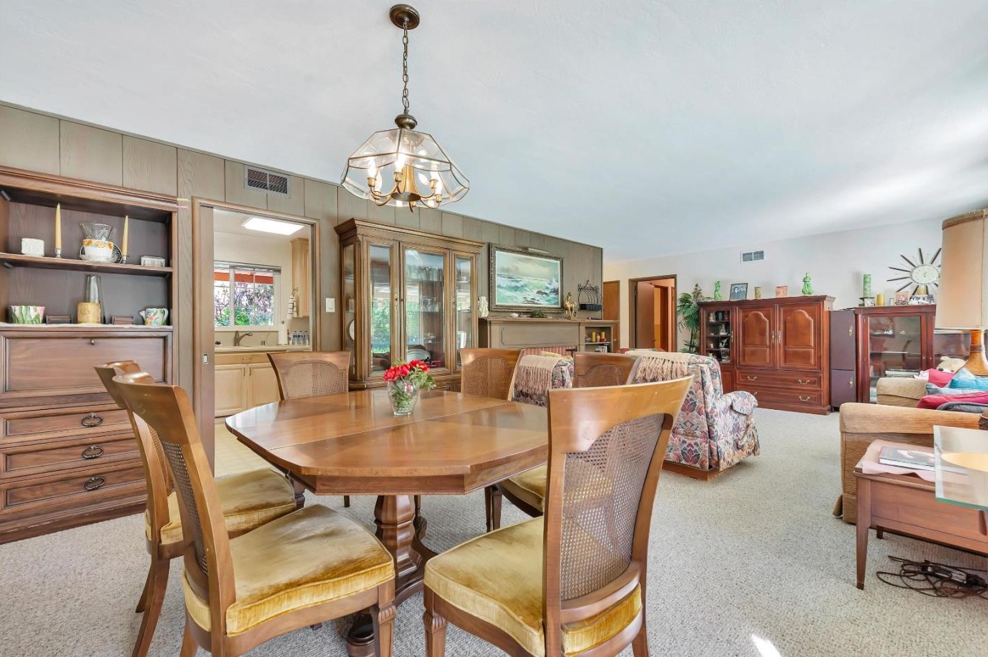 1781 Santa Cruz Ave, Menlo Park CA 94025-6136 exterior