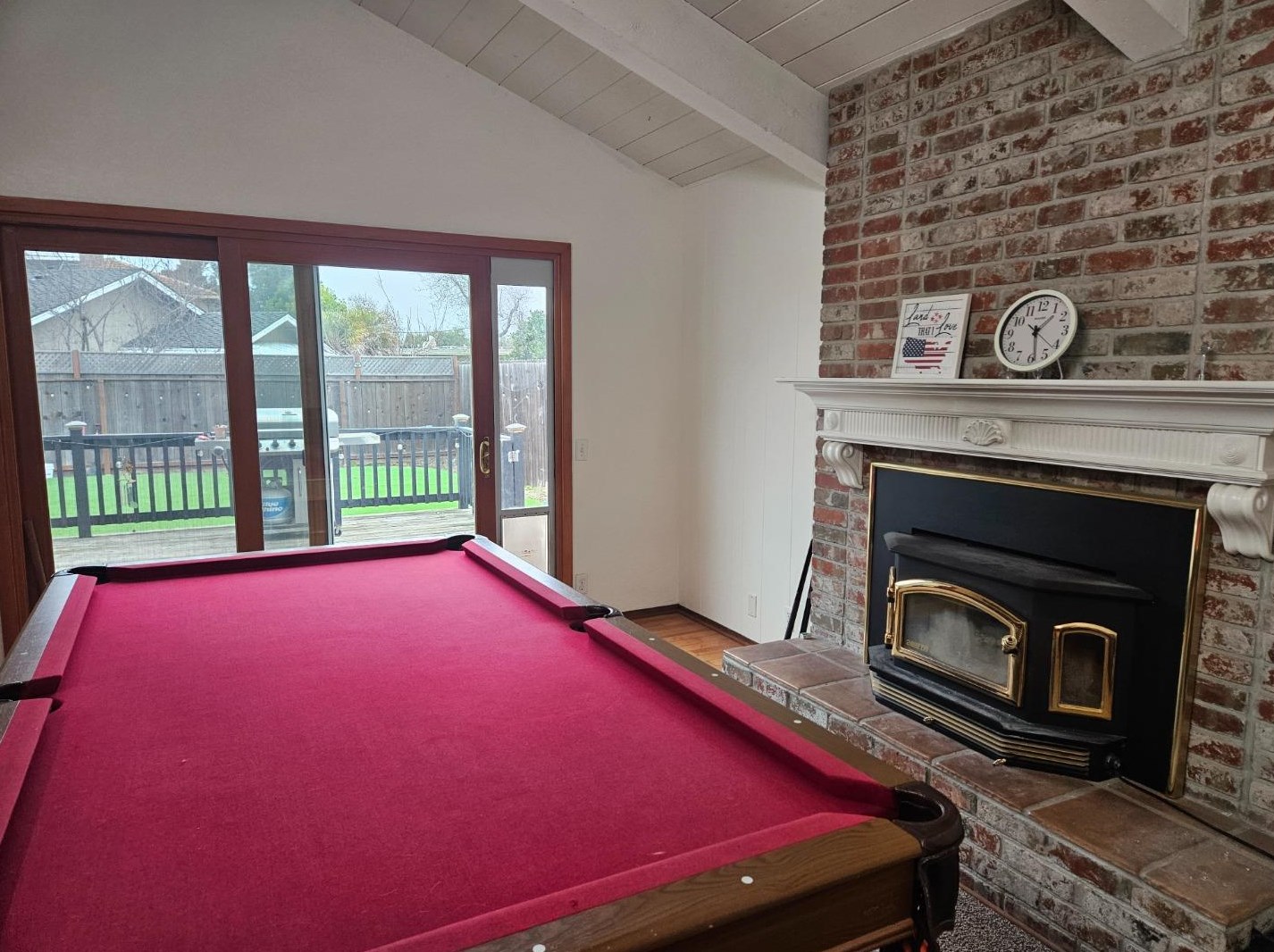 1051 Greenwood Pl, Salinas CA  93901-1813 exterior