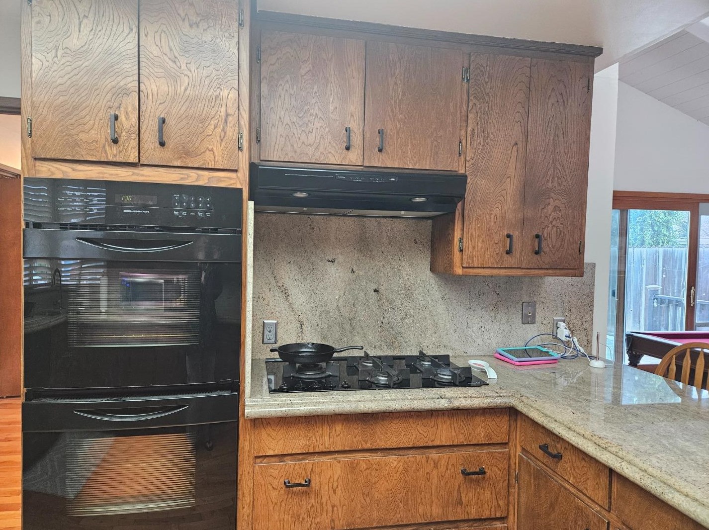 1051 Greenwood Pl, Salinas CA  93901-1813 exterior