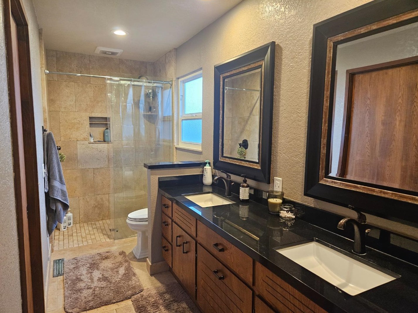 1051 Greenwood Pl, Salinas CA  93901-1813 exterior