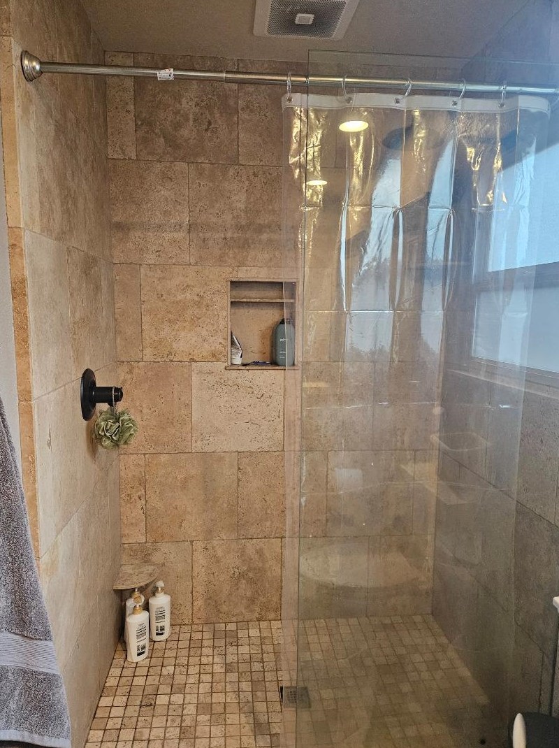 1051 Greenwood Pl, Salinas CA  93901-1813 exterior