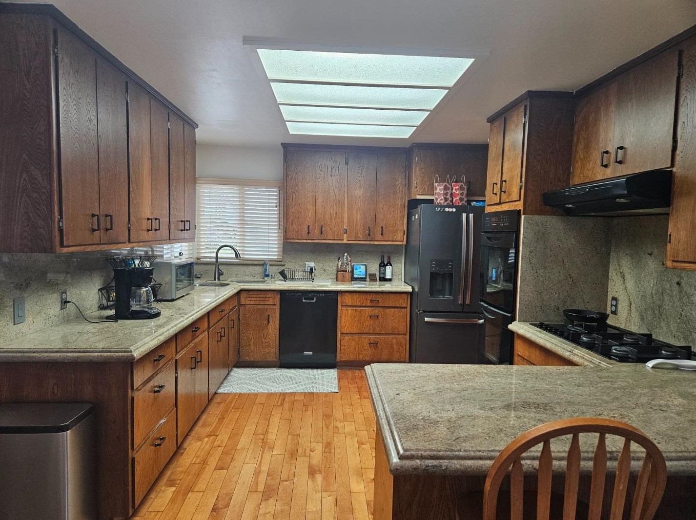 1051 Greenwood Pl, Salinas CA  93901-1813 exterior