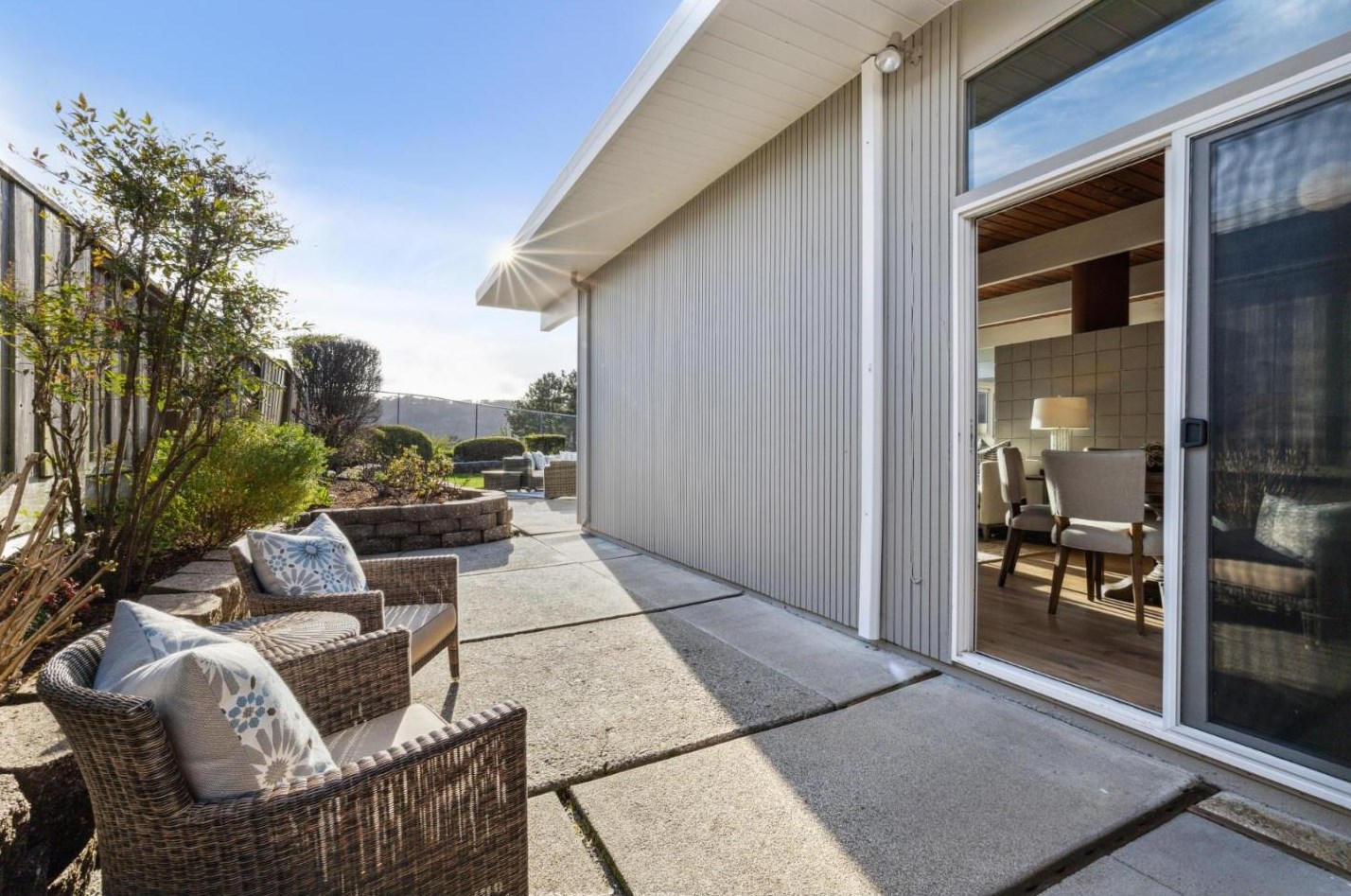 1636 Lexington Ave, San Mateo CA  94402-3836 exterior