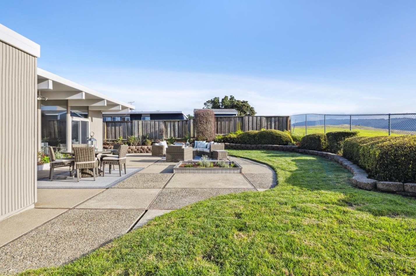 1636 Lexington Ave, San Mateo CA  94402-3836 exterior