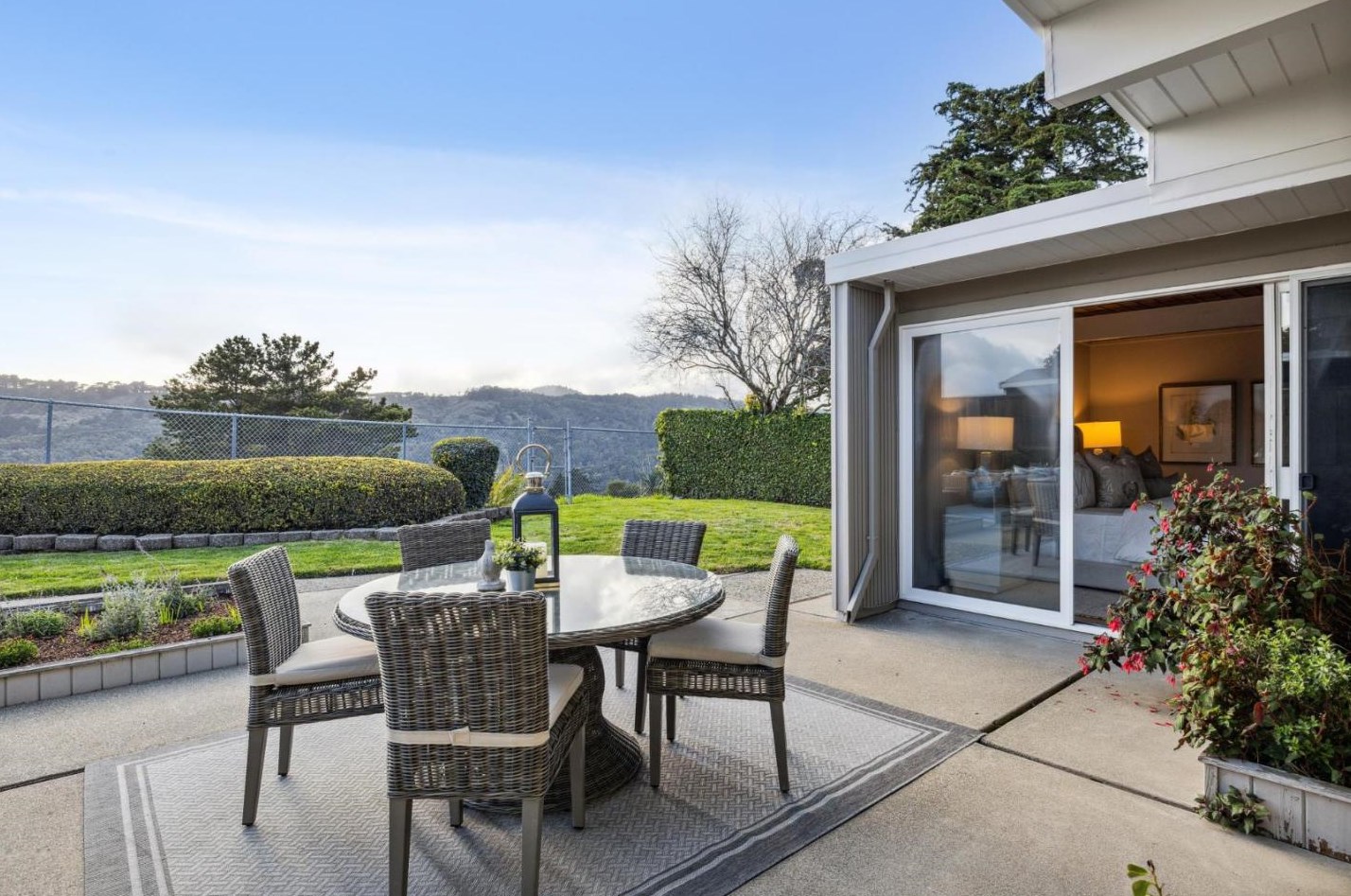 1636 Lexington Ave, San Mateo CA  94402-3836 exterior