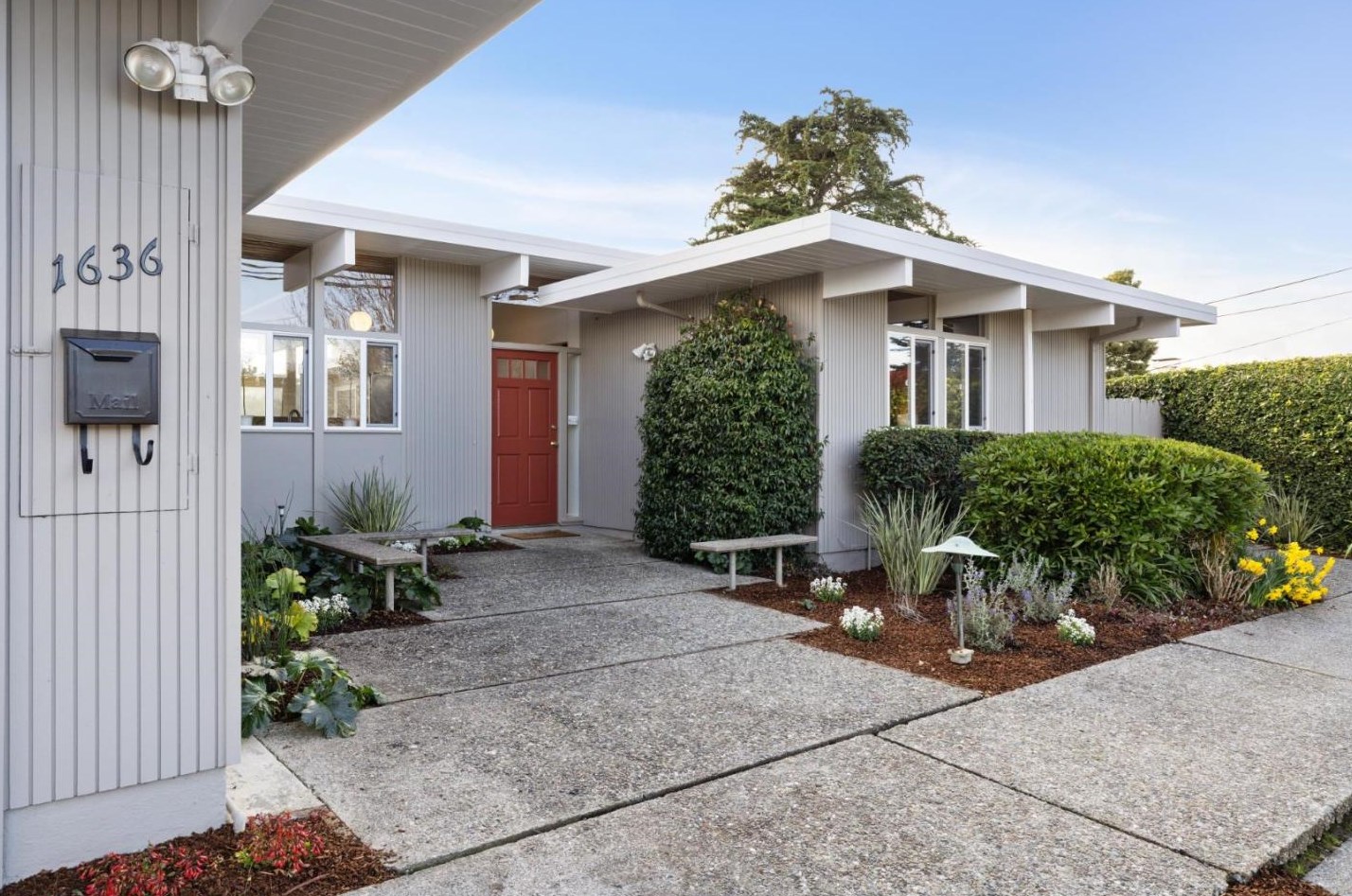 1636 Lexington Ave, San Mateo CA  94402-3836 exterior