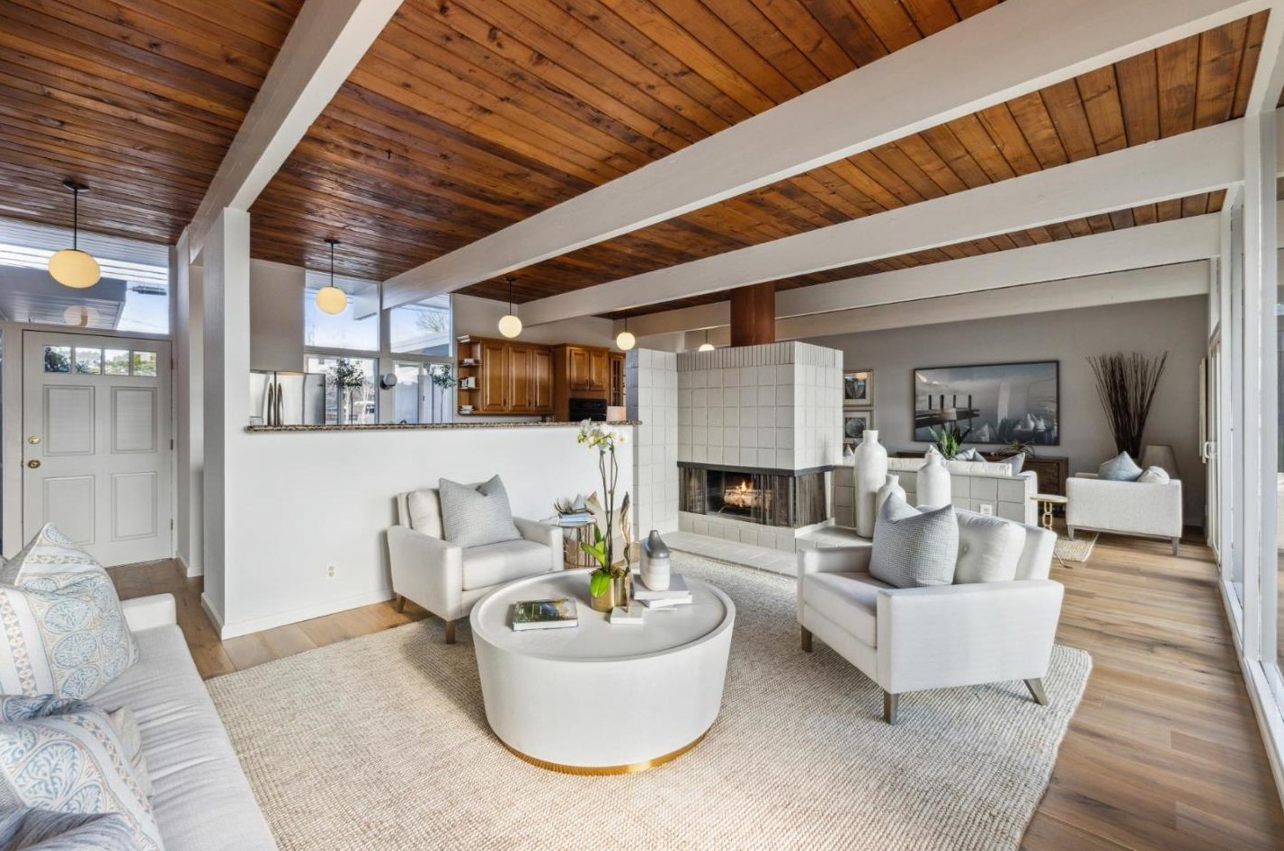 1636 Lexington Ave, San Mateo CA  94402-3836 exterior