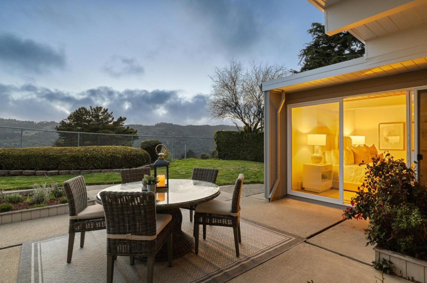 1636 Lexington Ave, San Mateo CA  94402-3836 exterior