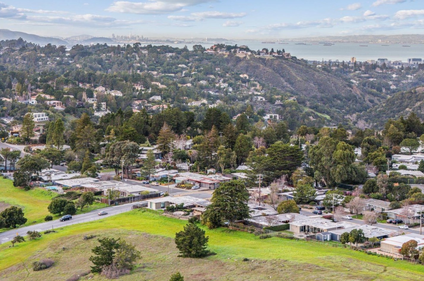 1636 Lexington Ave, San Mateo CA  94402-3836 exterior