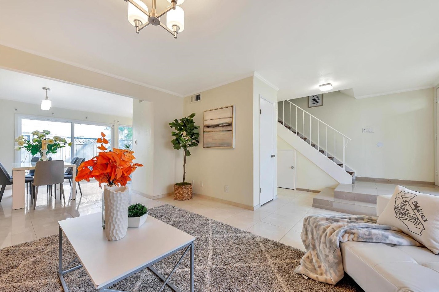 875 Erickson Ln, San Mateo CA  94404-2912 exterior