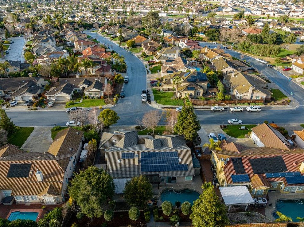 1235 Quail Ridge Way, Hollister CA  95023-9180 exterior