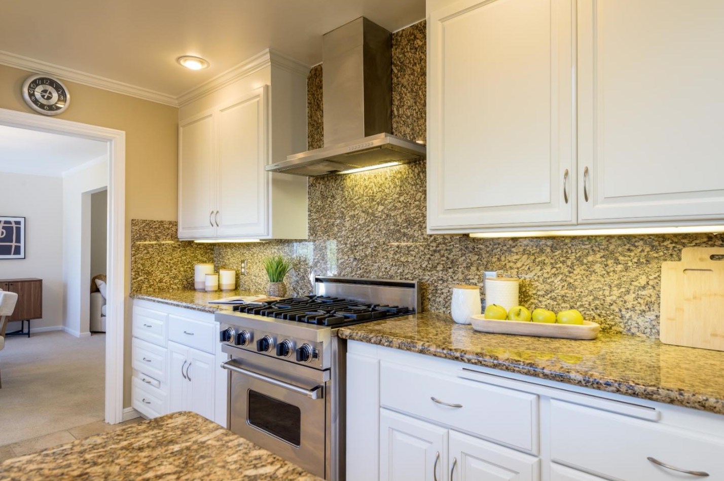 372 Virginia Ave, San Mateo CA  94402-2262 exterior