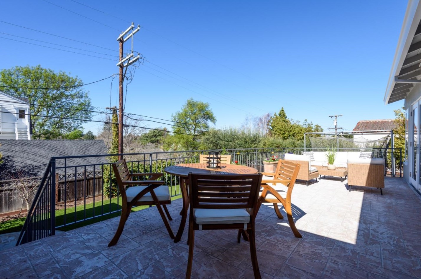 372 Virginia Ave, San Mateo CA  94402-2262 exterior