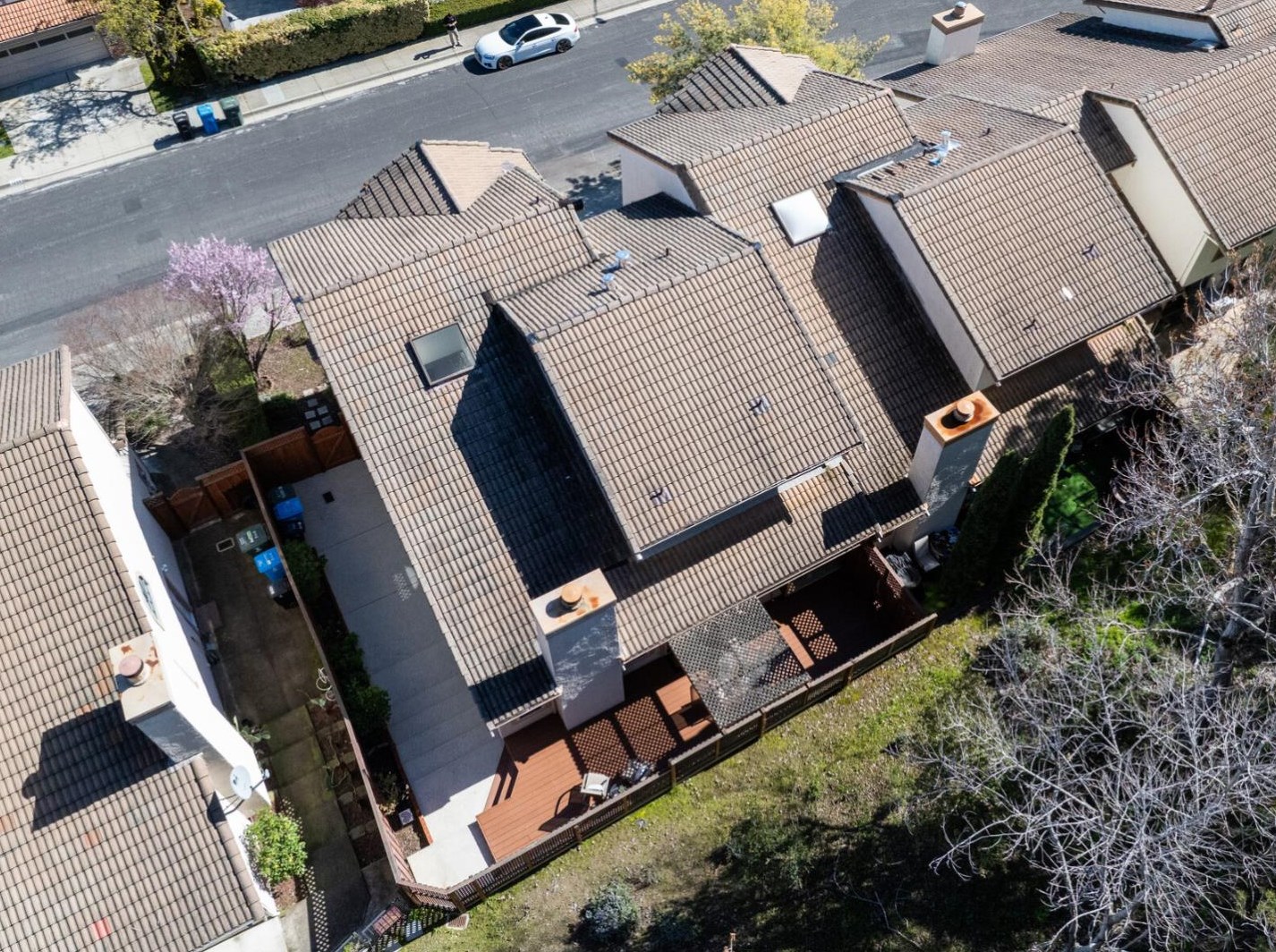 1850 Parkwood Dr, San Mateo CA  94403-3958 exterior