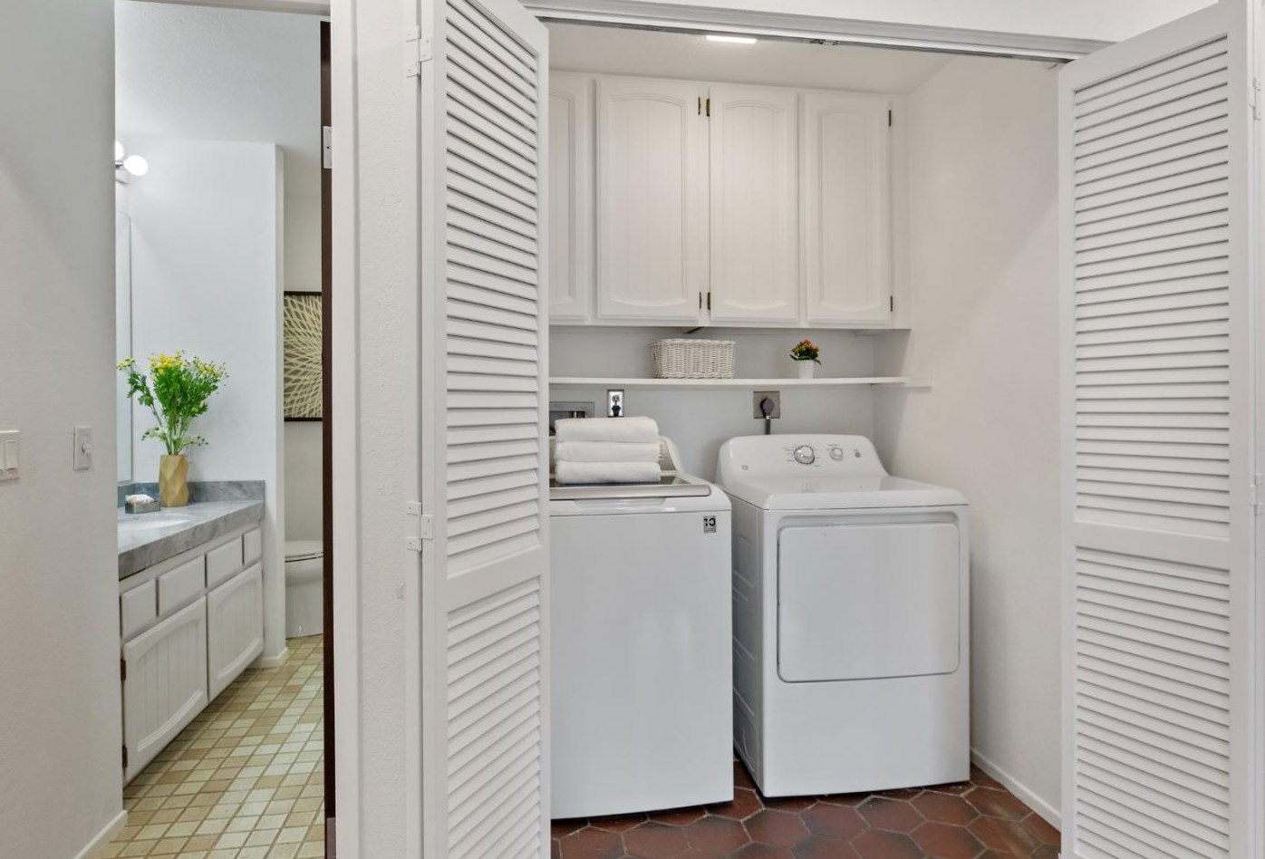 111 9th Ave, San Mateo CA  94401-4202 exterior