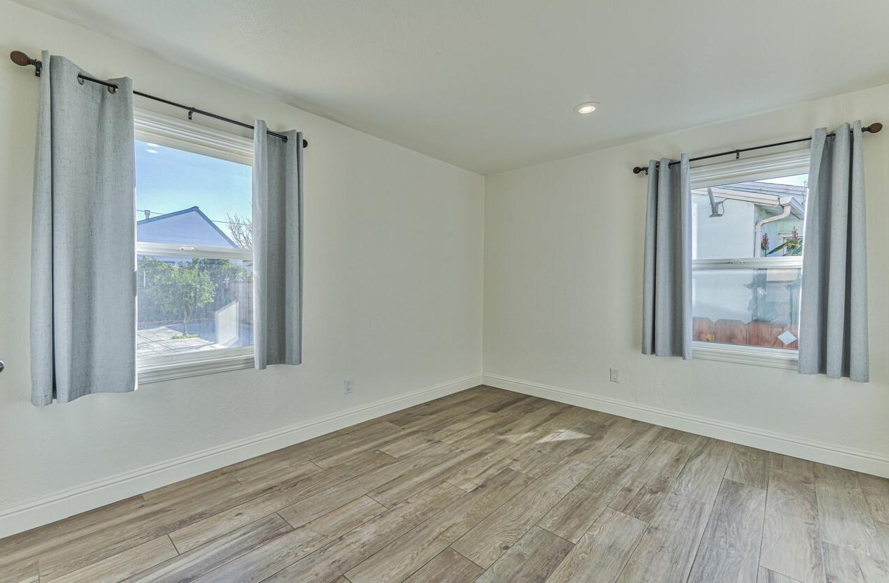 29 Nacional St, Salinas CA  93901-1322 exterior