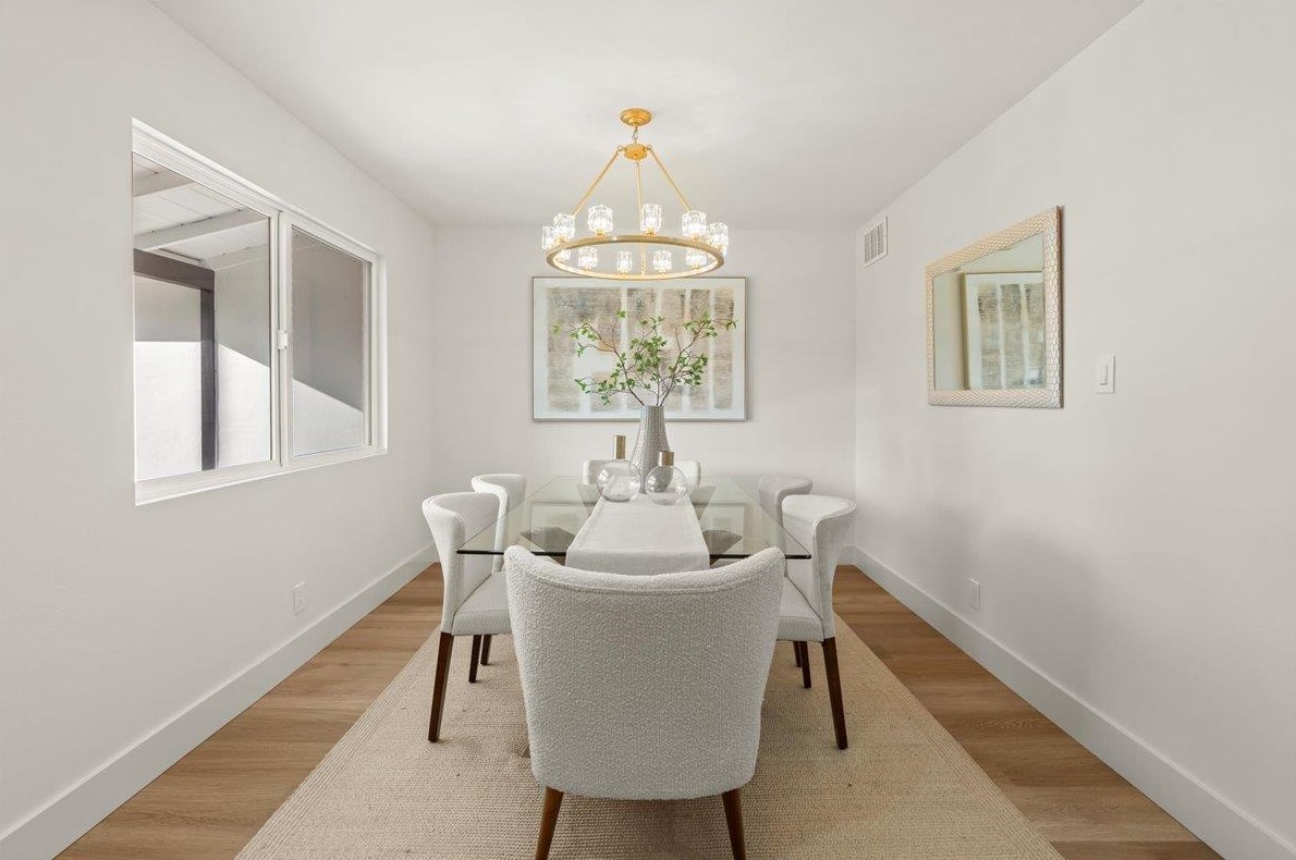 760 Peach Ave, Sunnyvale CA  94087-1147 exterior