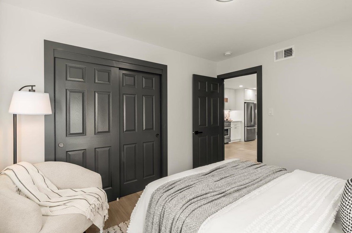 760 Peach Ave, Sunnyvale CA  94087-1147 exterior