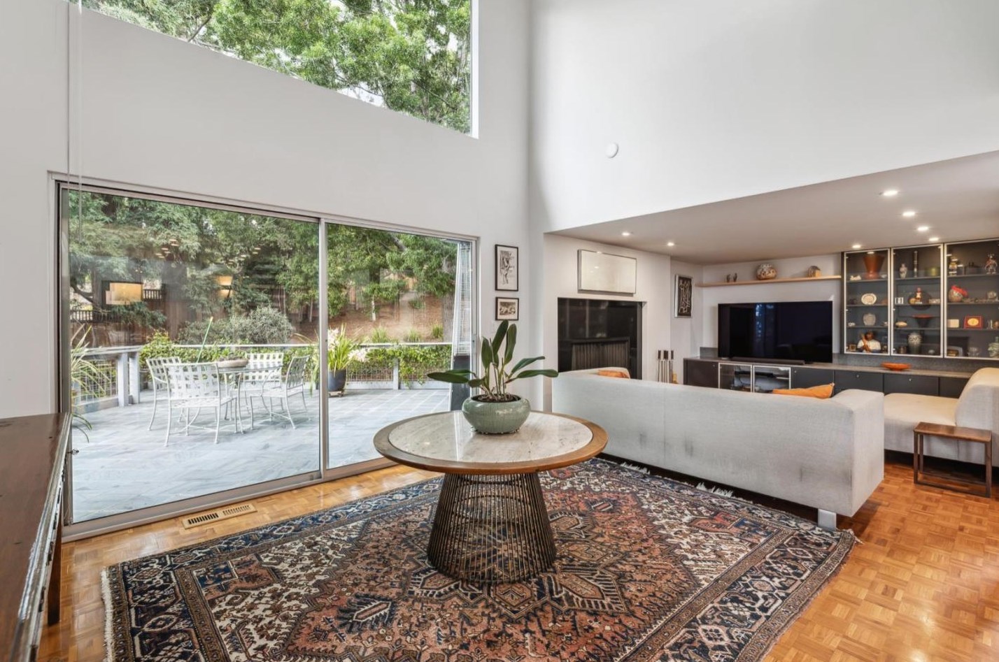 840 Lathrop Dr, Palo Alto CA  94305-1053 exterior