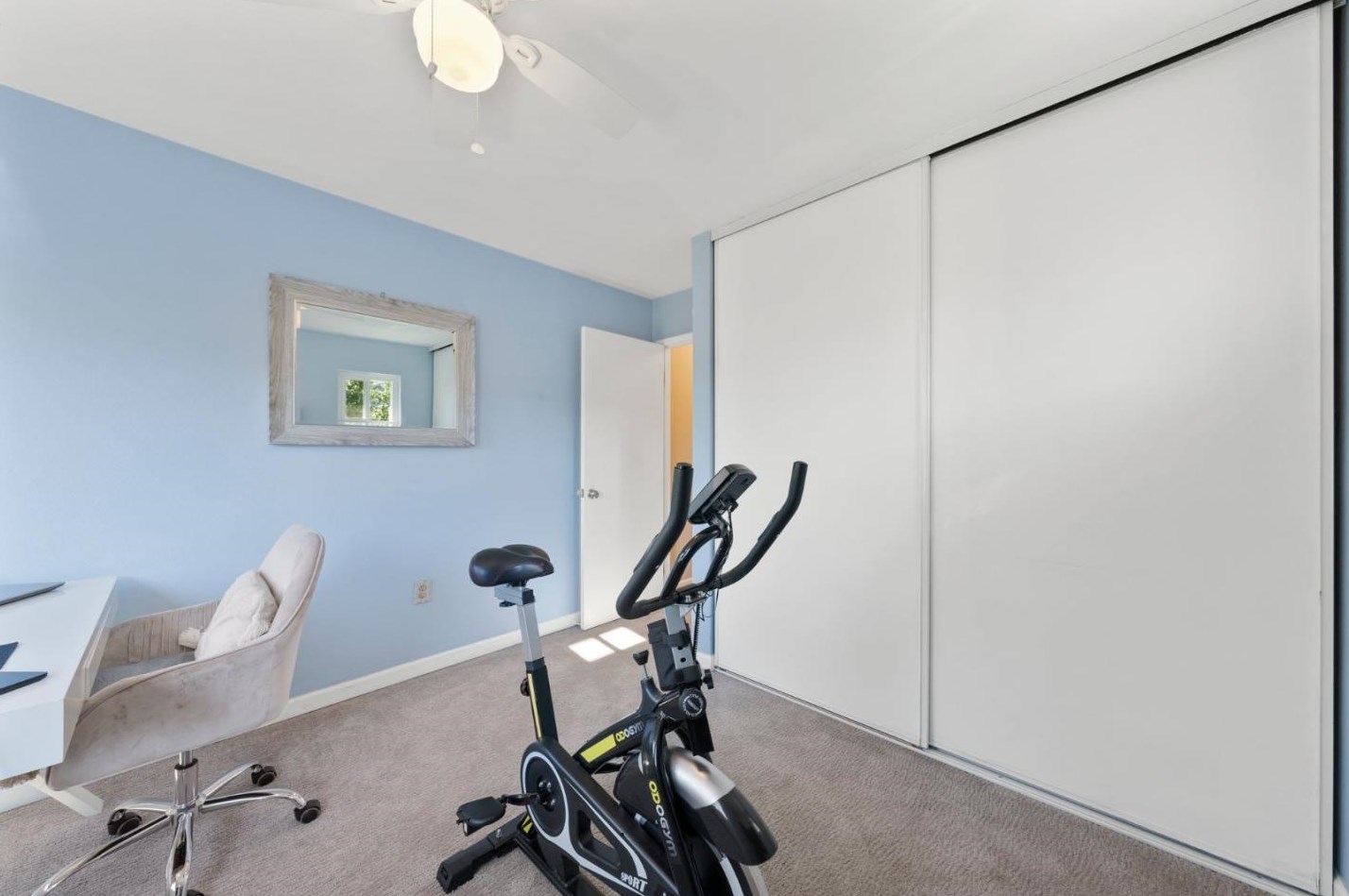 118 Blossom Cir, San Mateo CA  94403-4604 exterior