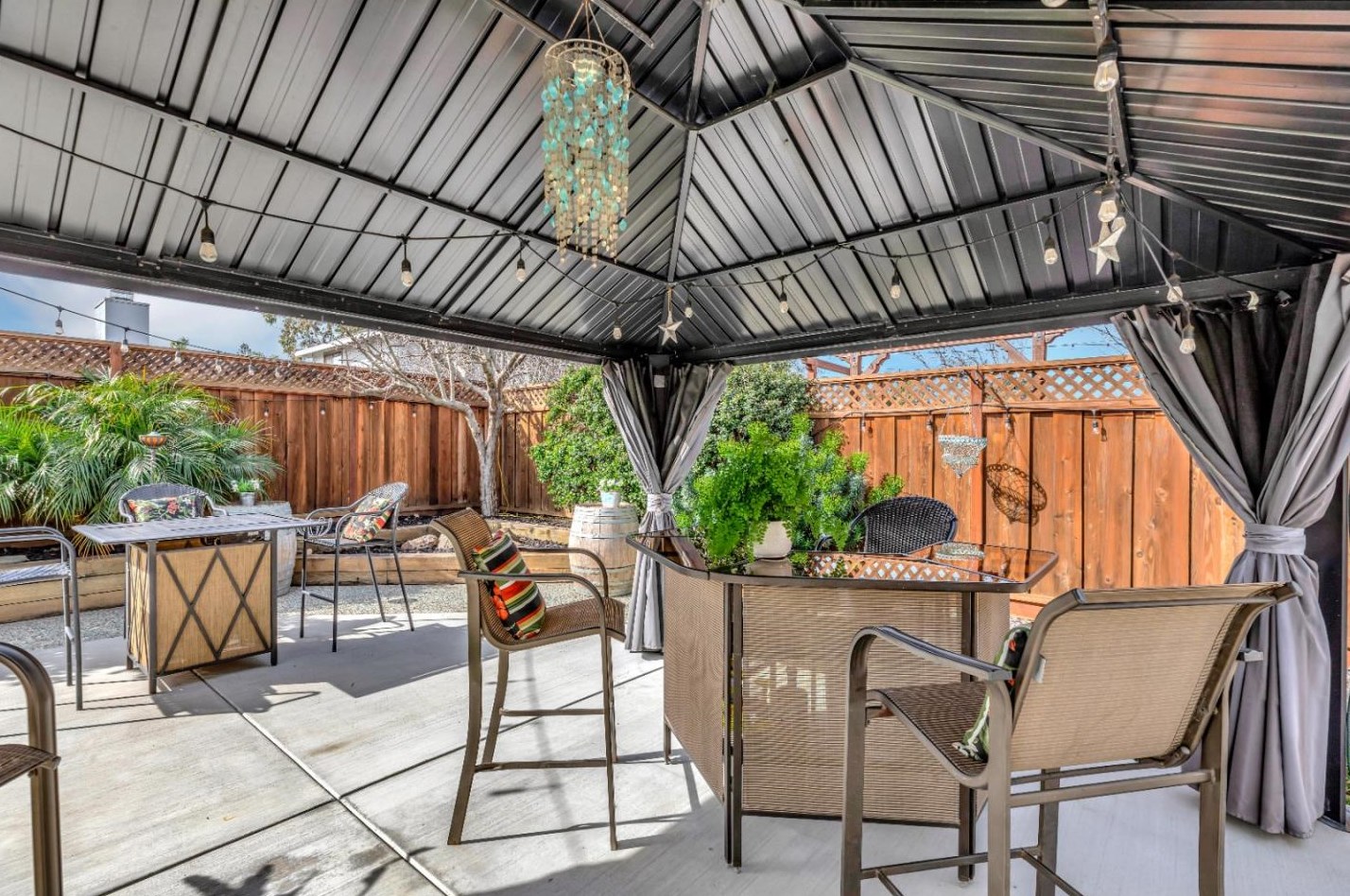 381 Tina Dr, Hollister CA  95023-7010 exterior