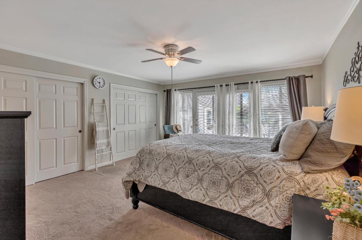 381 Tina Dr, Hollister CA  95023-7010 exterior